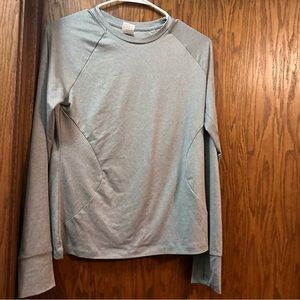 Long sleeve workout shirt
